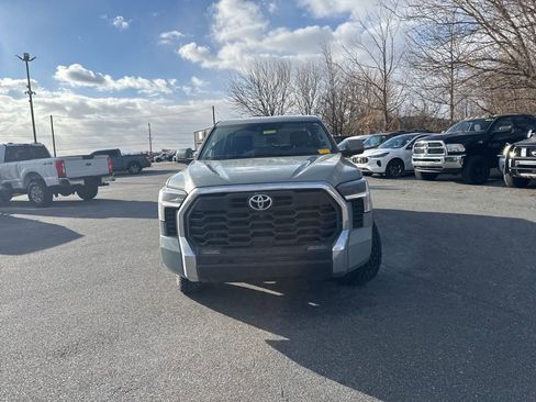 Used 2022 Toyota Tundra SR5 image 2