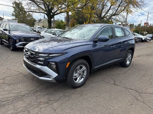 New 2026 Hyundai Tucson SE image 3