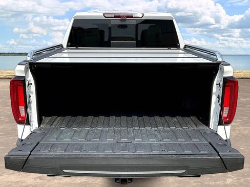 Used 2023 GMC Sierra 1500 Denali Ultimate AWD/4WD image 9