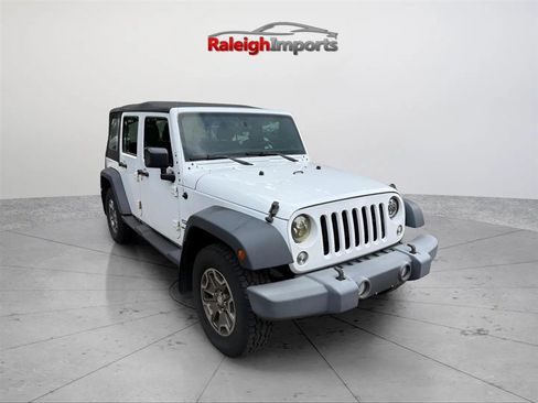 Used 2017 Jeep Wrangler Unlimited Sport w/ Max Tow Package AWD/4WD image 5