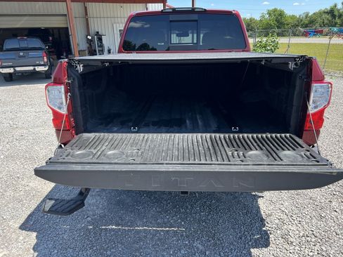 Used 2017 Nissan Titan Platinum Reserve AWD/4WD image 10