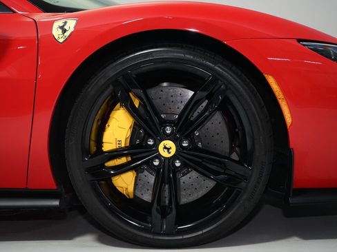 Used 2025 Ferrari 296 GTS RWD image 9
