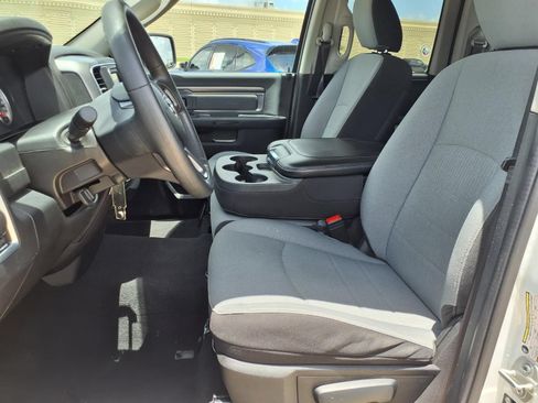 Used 2024 RAM 1500 Classic SLT AWD/4WD image 23