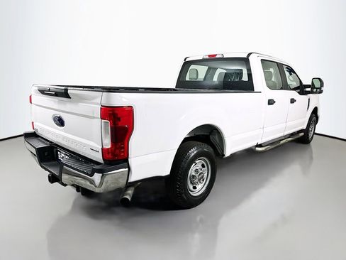 Used 2019 Ford F250 XL w/ Power Equipment Group RWD image 8