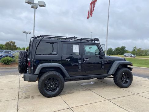 Used 2018 Jeep Wrangler Unlimited Sport AWD/4WD image 15