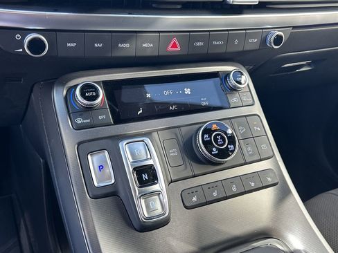 Used 2025 Hyundai Palisade Calligraphy image 26