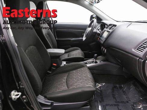 Used 2023 Mitsubishi Outlander Sport ES AWD/4WD image 23