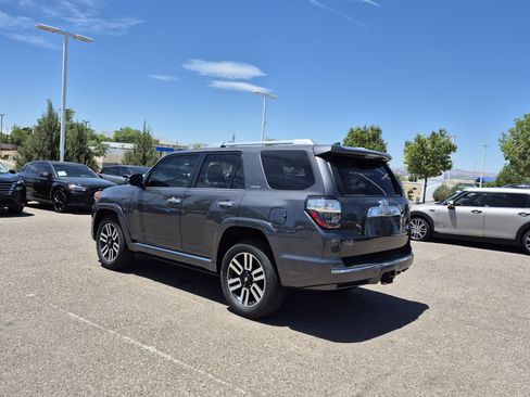Used 2019 Toyota 4Runner Limited AWD/4WD image 3