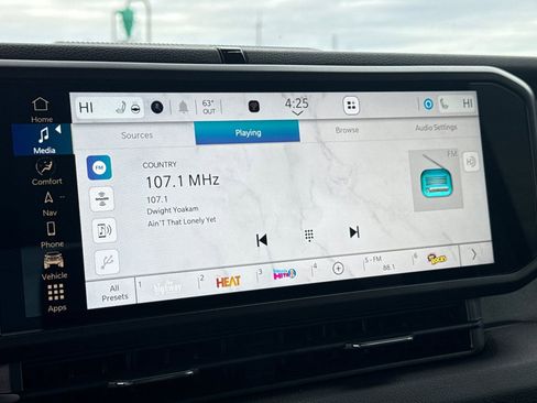 New 2026 Jeep Gladiator Willys image 14