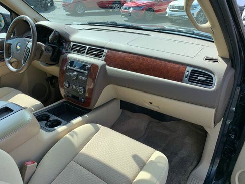 Used 2011 Chevrolet Avalanche LS RWD image 17