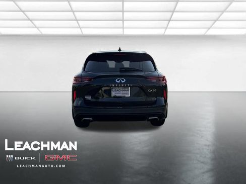 Used 2022 INFINITI QX50 Luxe w/ Appearance Package AWD/4WD image 5