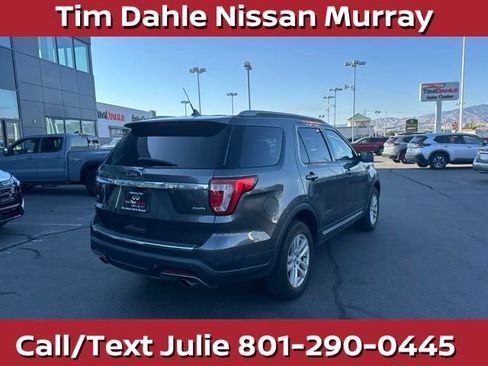Used 2018 Ford Explorer XLT w/ Equipment Group 202A AWD/4WD image 11