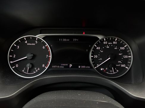 Used 2026 Nissan Rogue SV FWD image 40