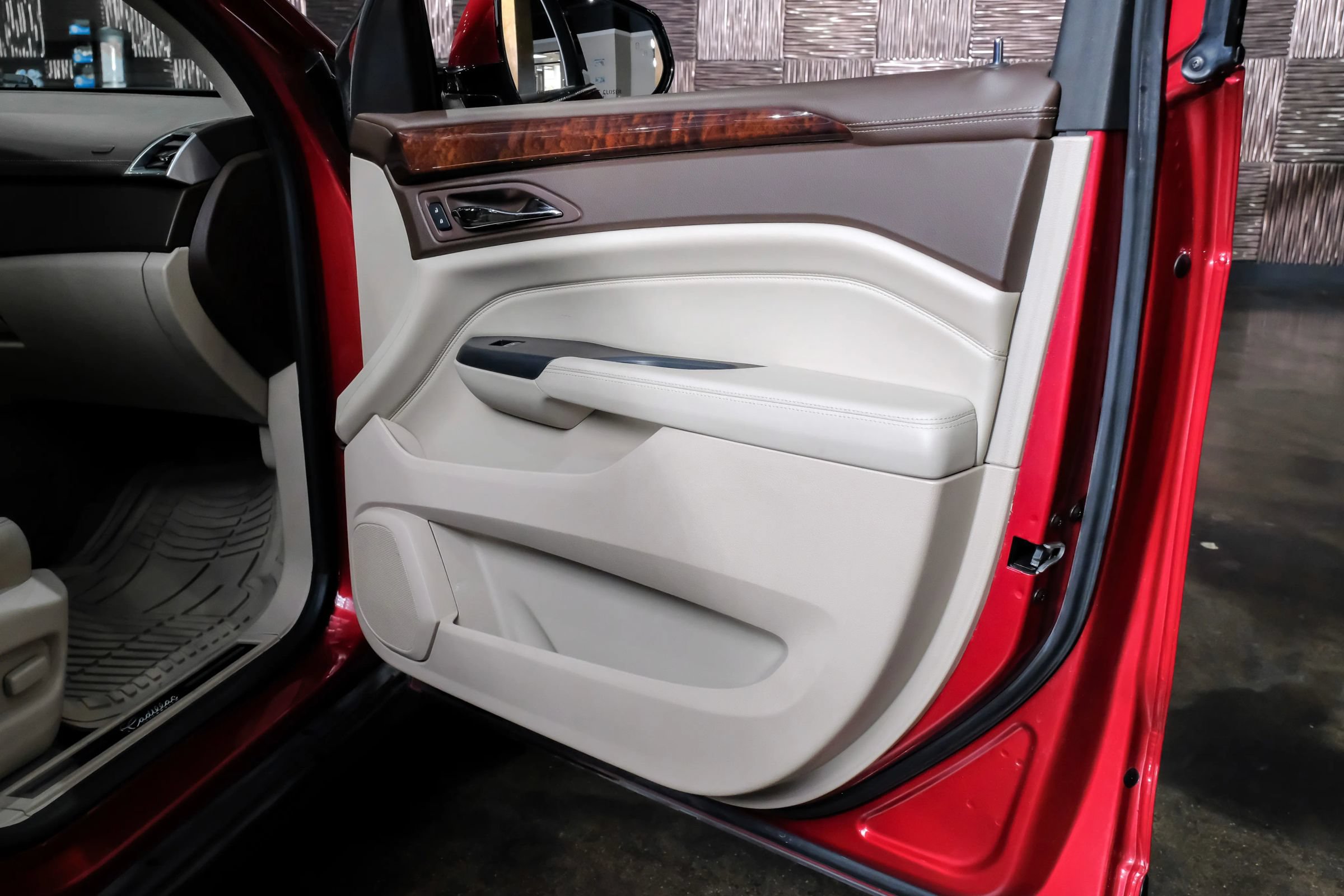 Used 2016 Cadillac SRX Luxury FWD image 49
