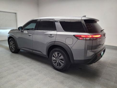 Used 2022 Nissan Pathfinder S FWD image 3