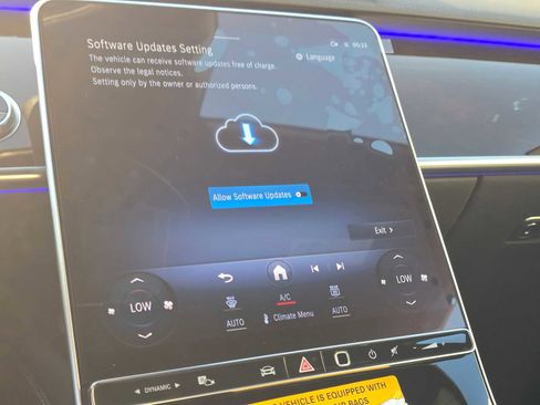 Used 2024 Mercedes-Benz S 580 4MATIC Sedan image 29