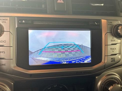 Used 2019 Toyota 4Runner SR5 w/ Convenience Package AWD/4WD image 16