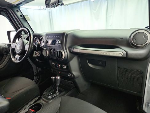 Used 2018 Jeep Wrangler Unlimited Sport S AWD/4WD image 20