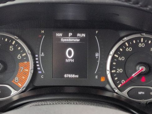 Used 2020 Jeep Renegade Altitude AWD/4WD image 11