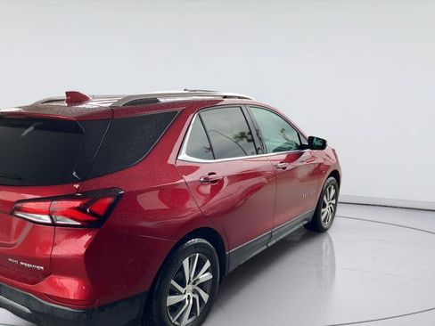 Used 2024 Chevrolet Equinox Premier AWD/4WD image 4