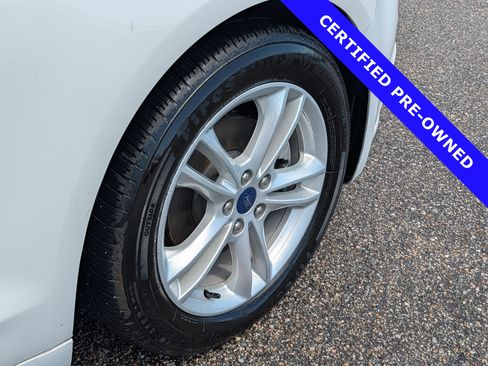 Certified 2018 Ford Fusion SE FWD image 12