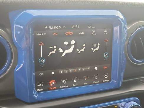 Used 2023 Jeep Gladiator Sport AWD/4WD image 23