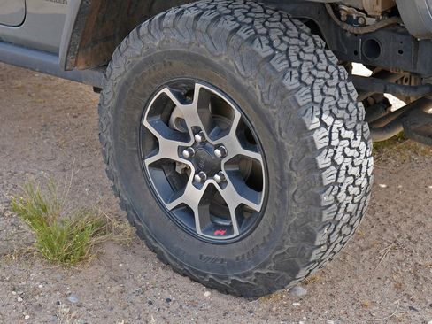 Used 2020 Jeep Wrangler Rubicon AWD/4WD image 5