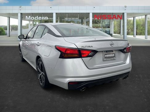 Certified 2024 Nissan Altima 2.5 SR image 2