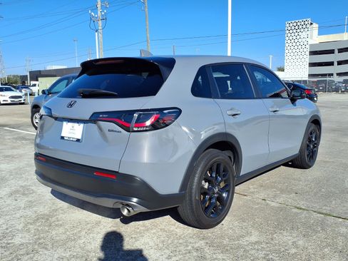 Certified 2025 Honda HR-V Sport image 24