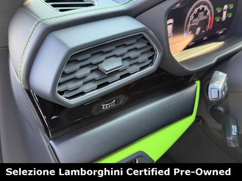 Used 2021 Lamborghini Urus image 26