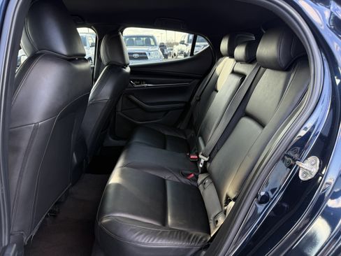 Used 2020 MAZDA MAZDA3 Hatchback image 36