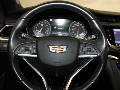 Used 2024 Cadillac XT6 Premium Luxury w/ Technology Package AWD/4WD image 26