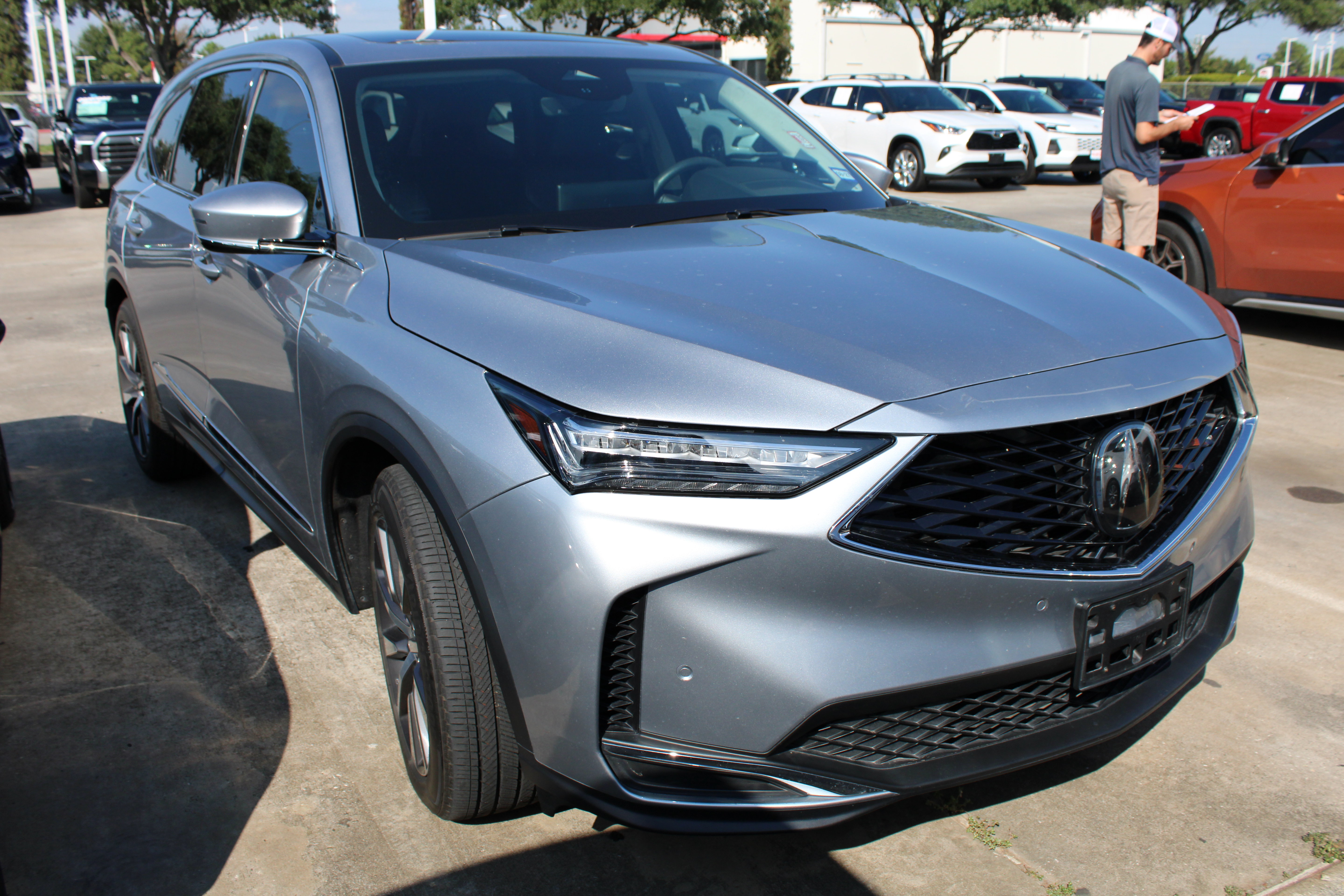 Used 2025 Acura MDX w/ Technology Package AWD/4WD image 2