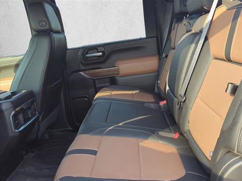 Used 2022 Chevrolet Silverado 3500 High Country AWD/4WD image 22