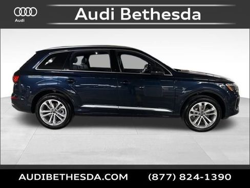 Certified 2025 Audi Q7 3.0T Premium w/ Convenience Package image 8