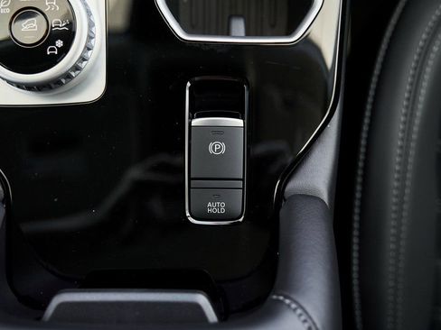 New 2026 Mitsubishi Outlander SE FWD image 43