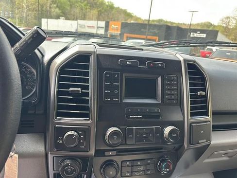 Used 2017 Ford F150 XLT w/ Equipment Group 301A Mid AWD/4WD image 22