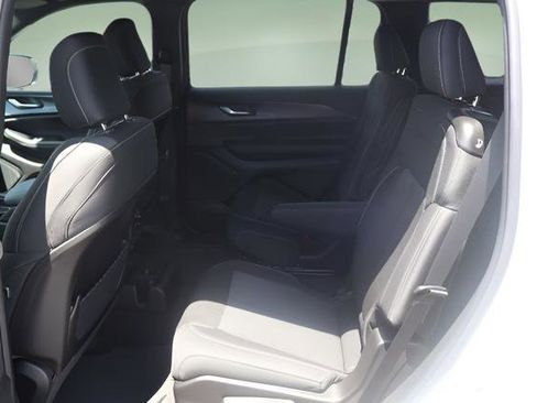 New 2026 Jeep Grand Cherokee L Laredo AWD/4WD image 14