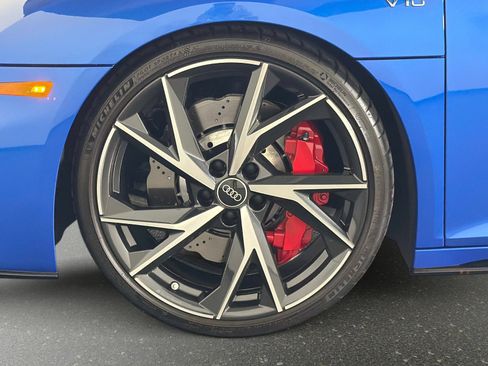 Used 2023 Audi R8 V10 performance image 12