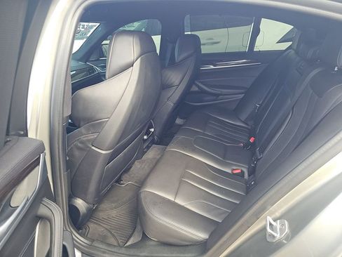 Used 2019 BMW M5 image 3