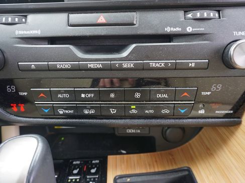 Used 2022 Lexus RX 350 AWD w/ Premium Package image 12