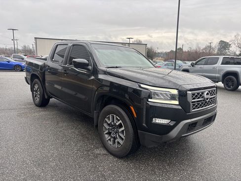 Used 2024 Nissan Frontier SL w/ Technology Package image 9