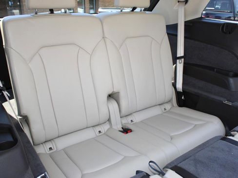 Used 2017 Audi Q7 3.0T Premium Plus AWD/4WD image 23