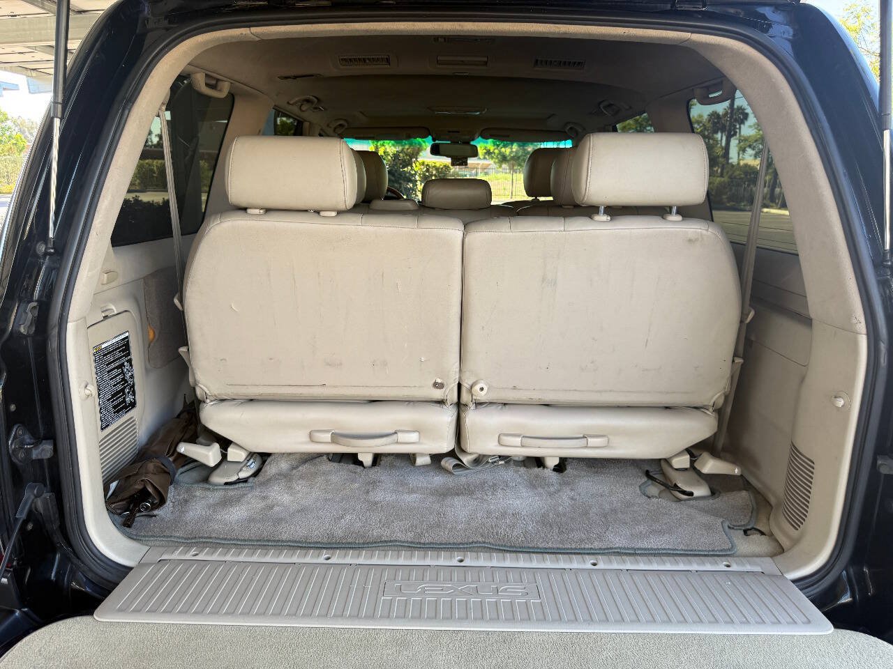 Used 2006 Lexus LX 470 4WD w/ Preferred Accessory Pkg image 16