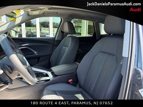 Used 2025 Audi Q5 Premium w/ Convenience Package AWD/4WD image 13