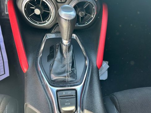 Used 2022 Chevrolet Camaro LT w/ Redline Edition RWD image 10
