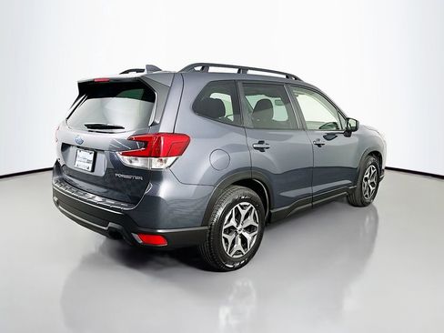 Used 2023 Subaru Forester Premium AWD/4WD image 8