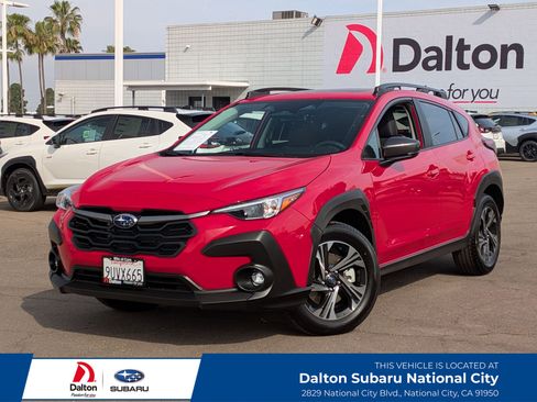Used 2025 Subaru Crosstrek 2.0i Premium image 1