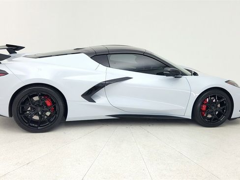 Used 2023 Chevrolet Corvette Stingray Premium Cpe w/ Z51 Performance Package image 9