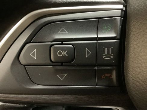 Certified 2022 Jeep Grand Cherokee L Limited image 30